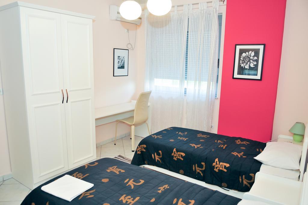 Guest House Mary Tirana Quarto foto