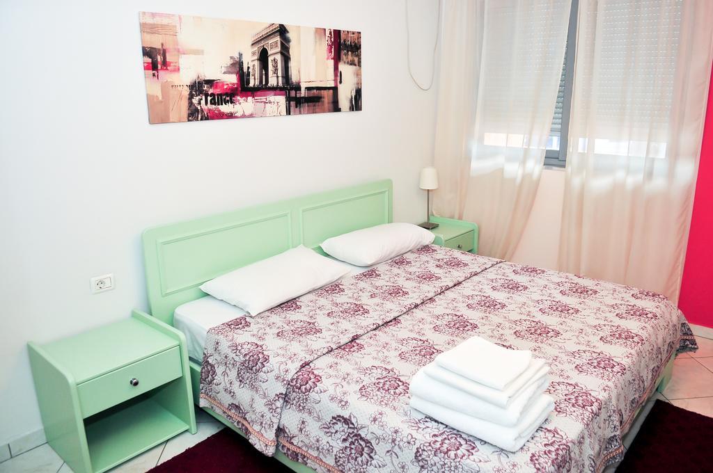 Guest House Mary Tirana Quarto foto